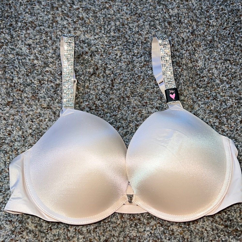 Nwt Victoria’s Secret push up bra